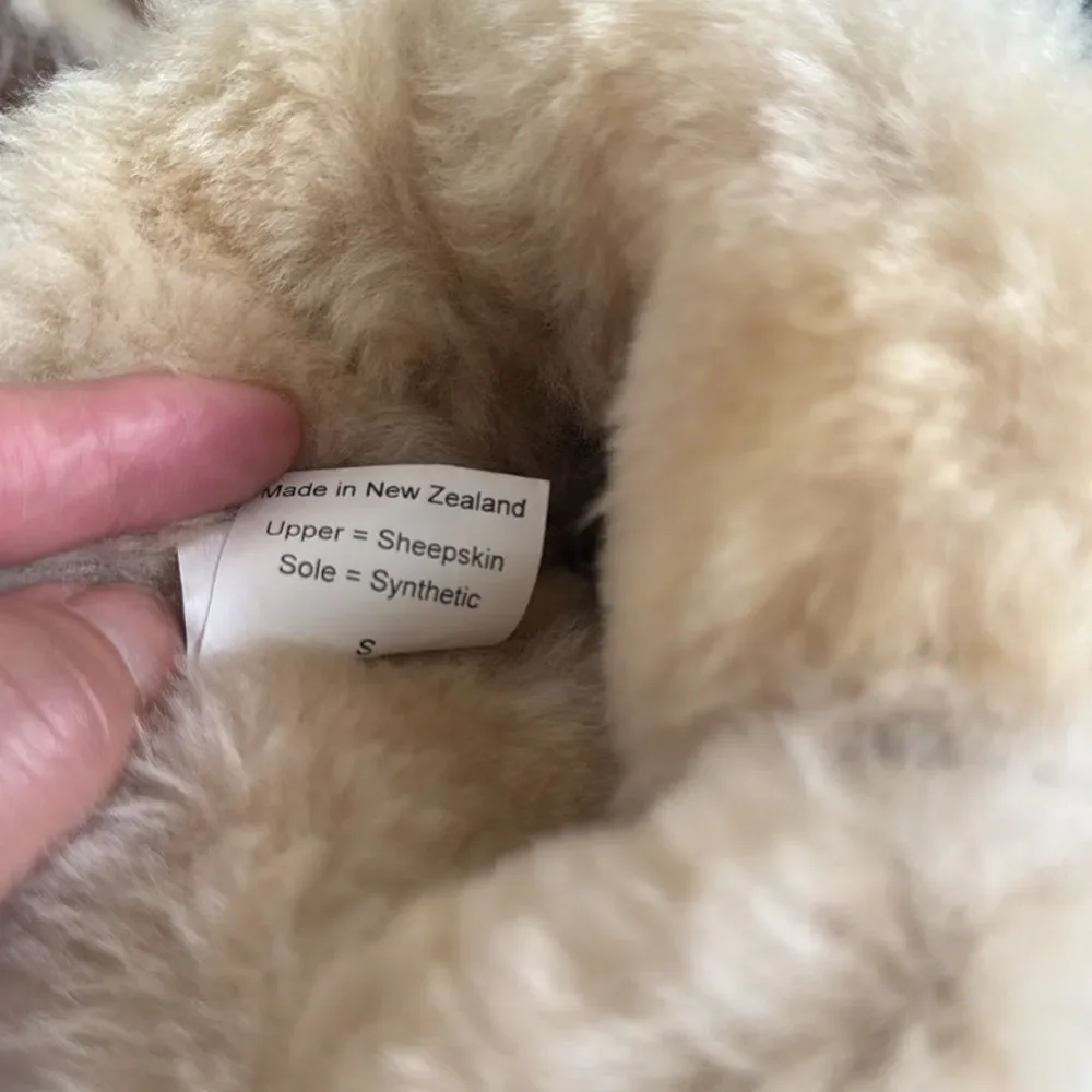 Canterbury Sheepskin NZ Tan Shearling Boots Women’s Size 6 Made in New Zealand